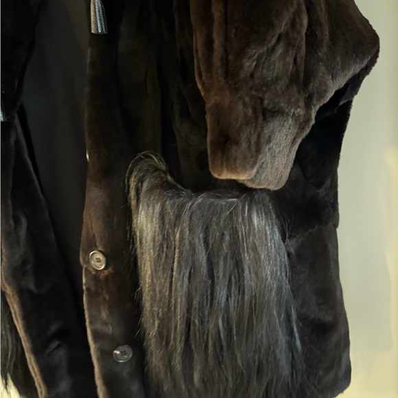 Prada Women's Black Fur Coat - Picture 5 of 10